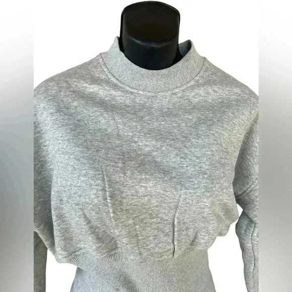 It’s Juliet Los Angeles women’s gray cropped extreme hem size small NWT fleece - Picture 4 of 10